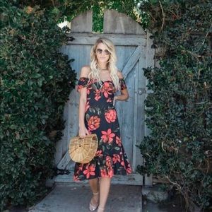 España Ruffle Midi Dress